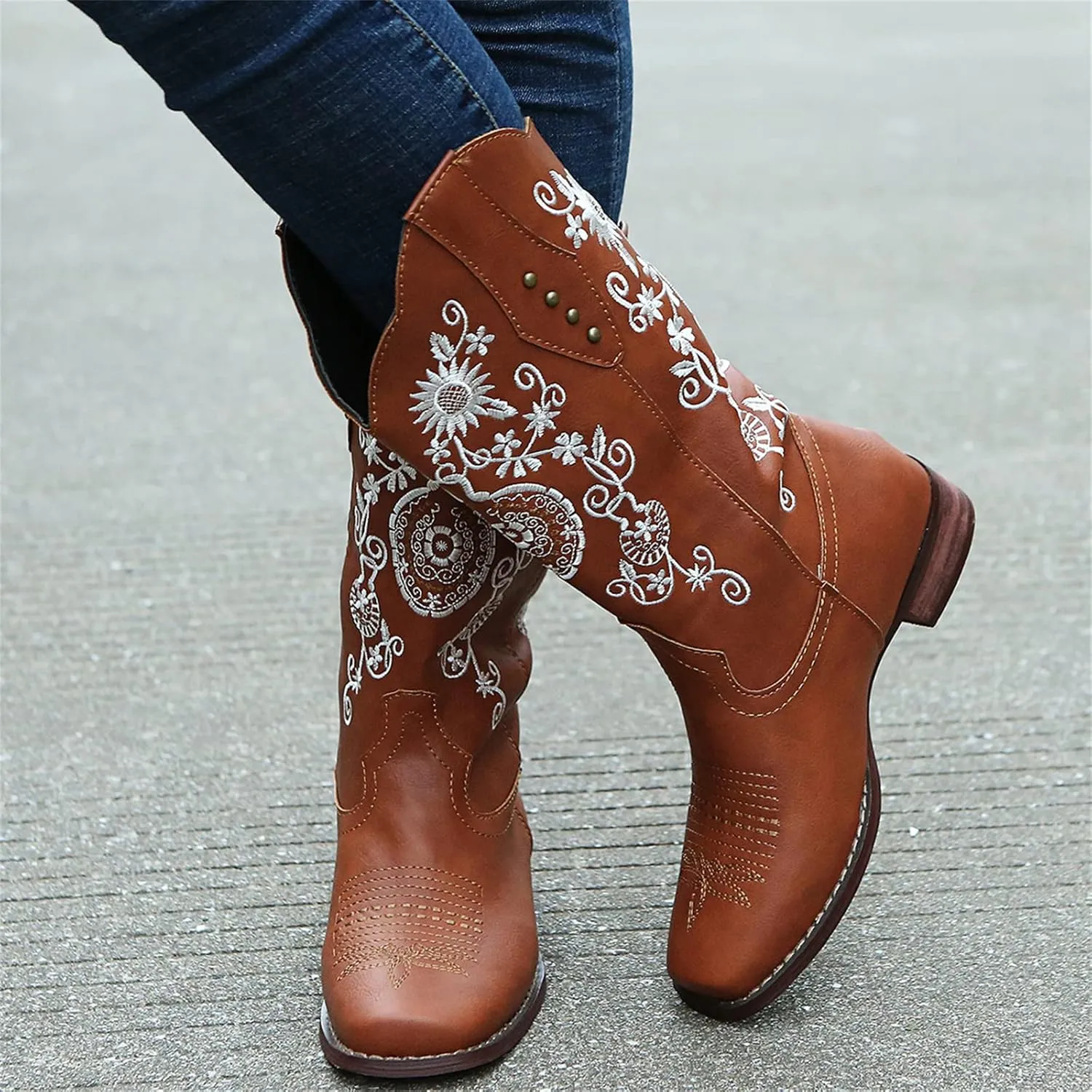 Cowboy Boots For Women Mid Calf Cowgirl Western Boots Embroidery Low Heel Knee High Chunky Heel Fashion Classic Boot Pull-On