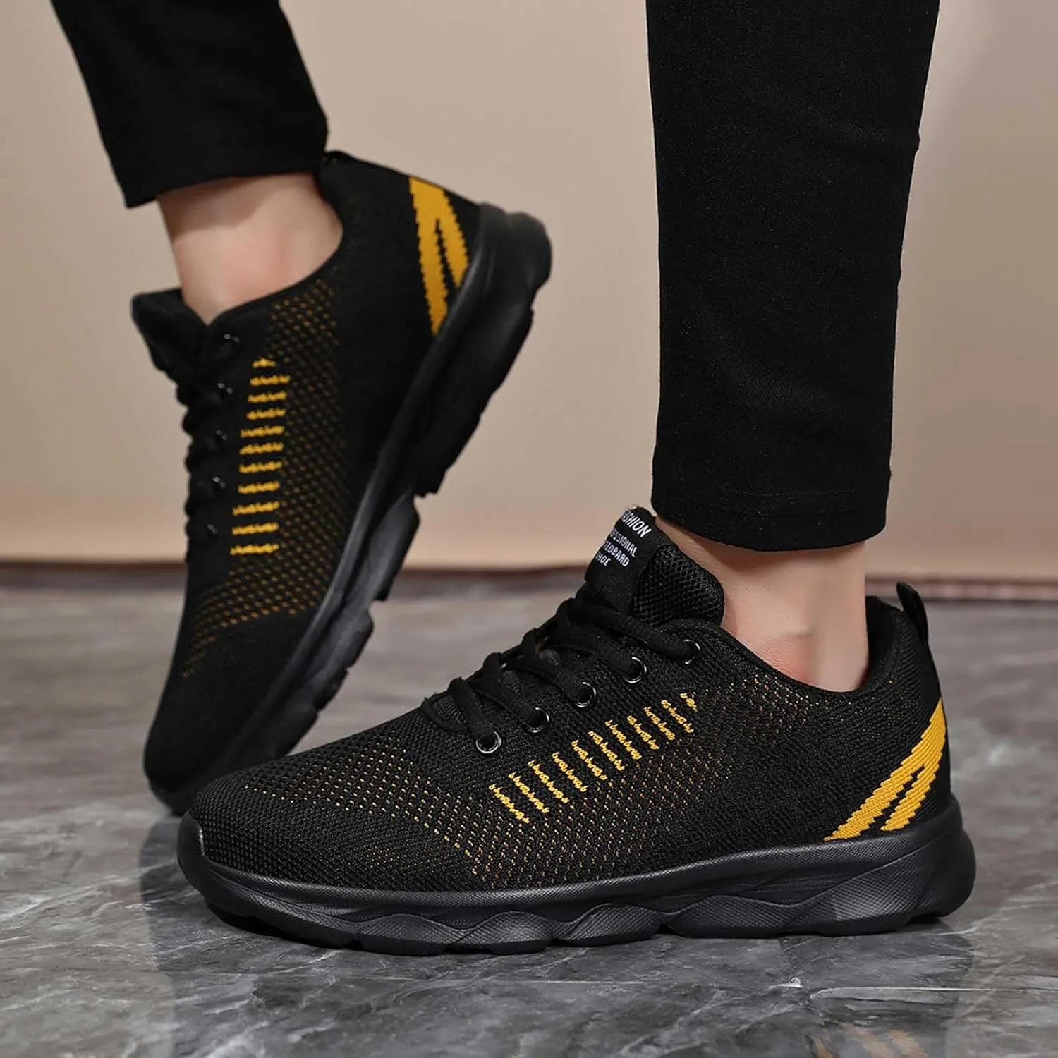 Lovers Fashion Mesh Breathable Flying Woven Sneakers for Men and Women Color Matching Casual Mens Fashion Sneaker Boots