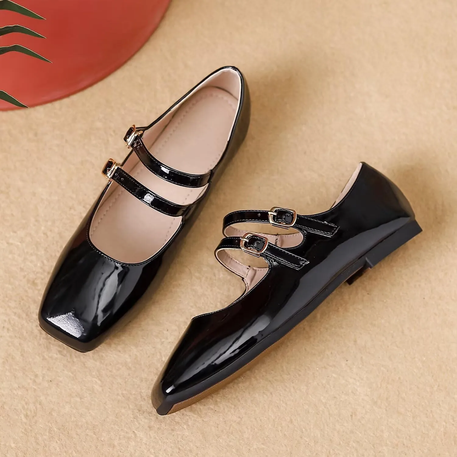 LUXINYU Mary Jane Flats for Women Dressy Retro Square Toe Ankle Strap Ballet Flats Comfortable Patent Leather Shoes