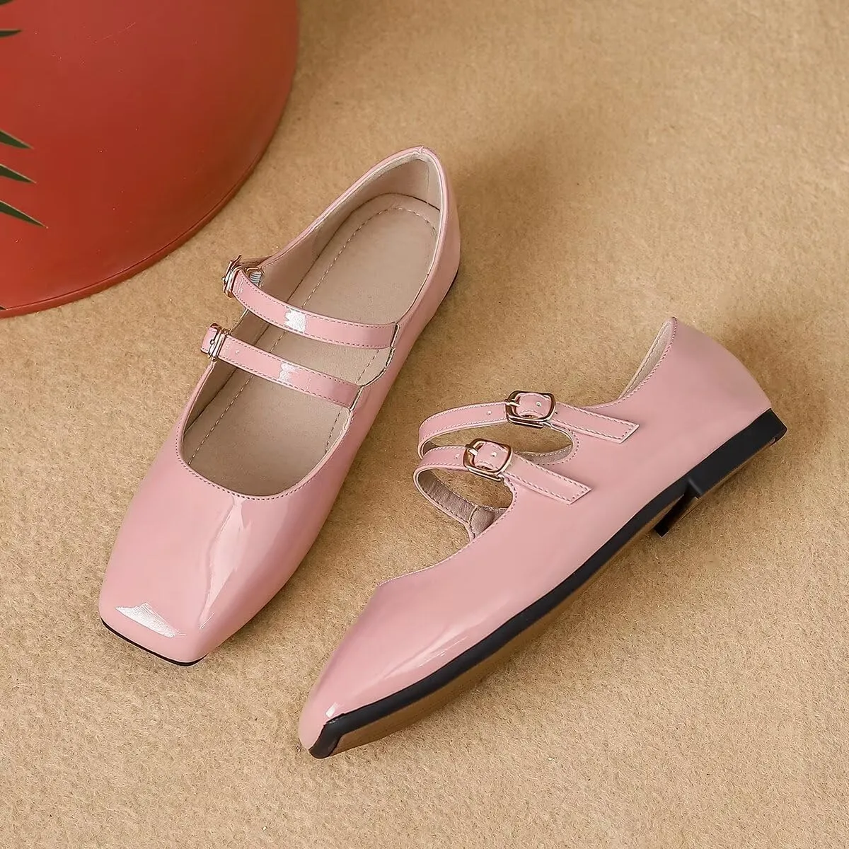 LUXINYU Mary Jane Flats for Women Dressy Retro Square Toe Ankle Strap Ballet Flats Comfortable Patent Leather Shoes