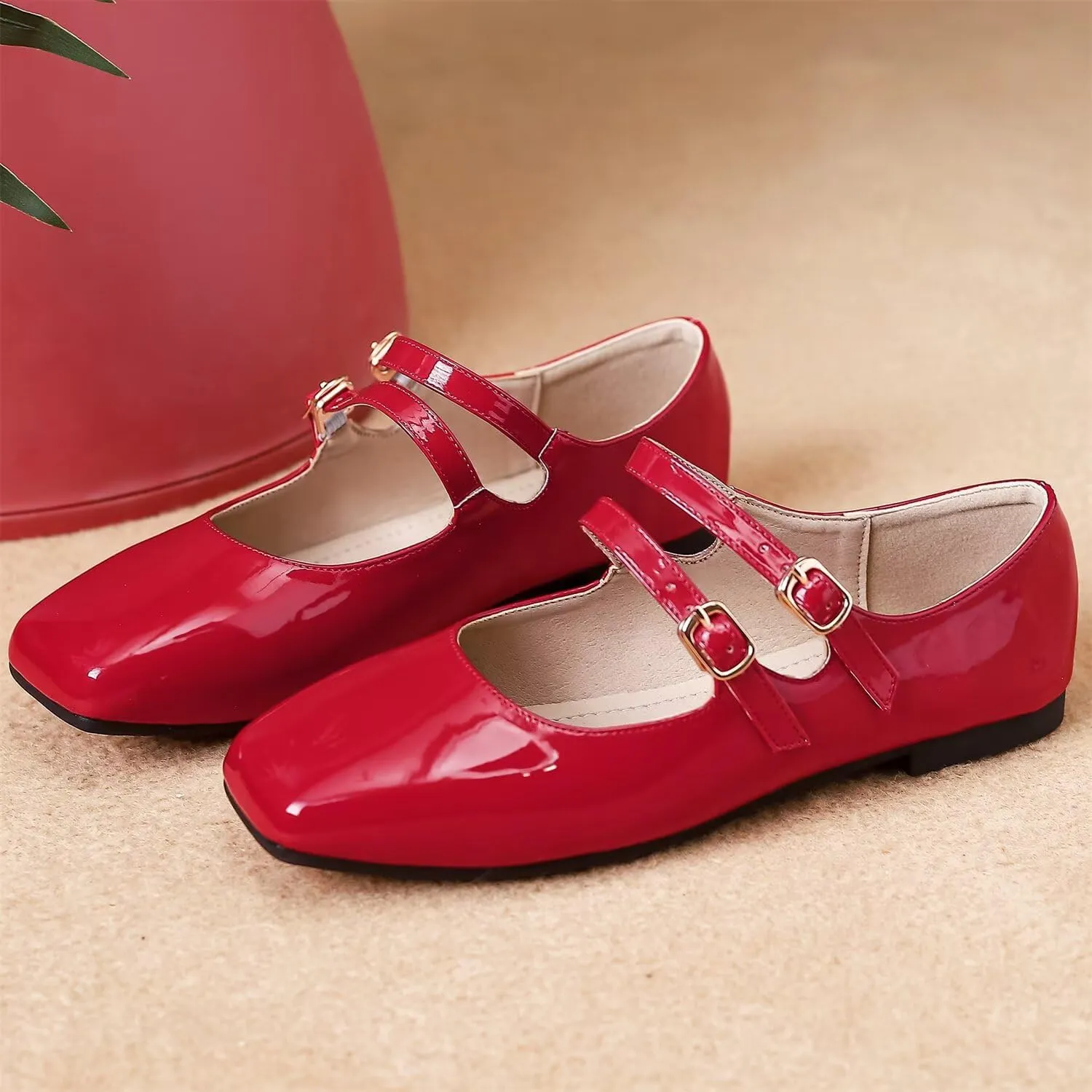 LUXINYU Mary Jane Flats for Women Dressy Retro Square Toe Ankle Strap Ballet Flats Comfortable Patent Leather Shoes