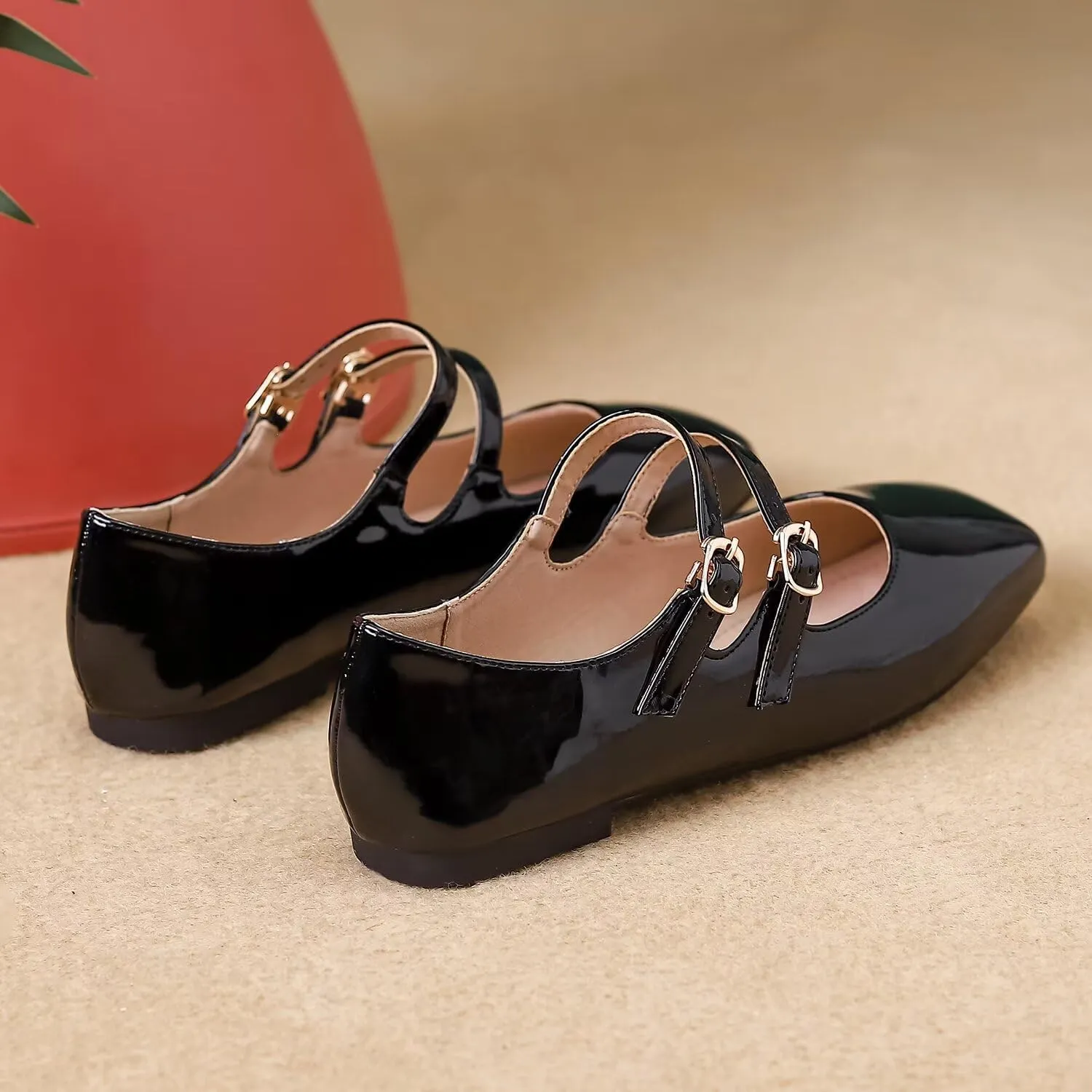 LUXINYU Mary Jane Flats for Women Dressy Retro Square Toe Ankle Strap Ballet Flats Comfortable Patent Leather Shoes