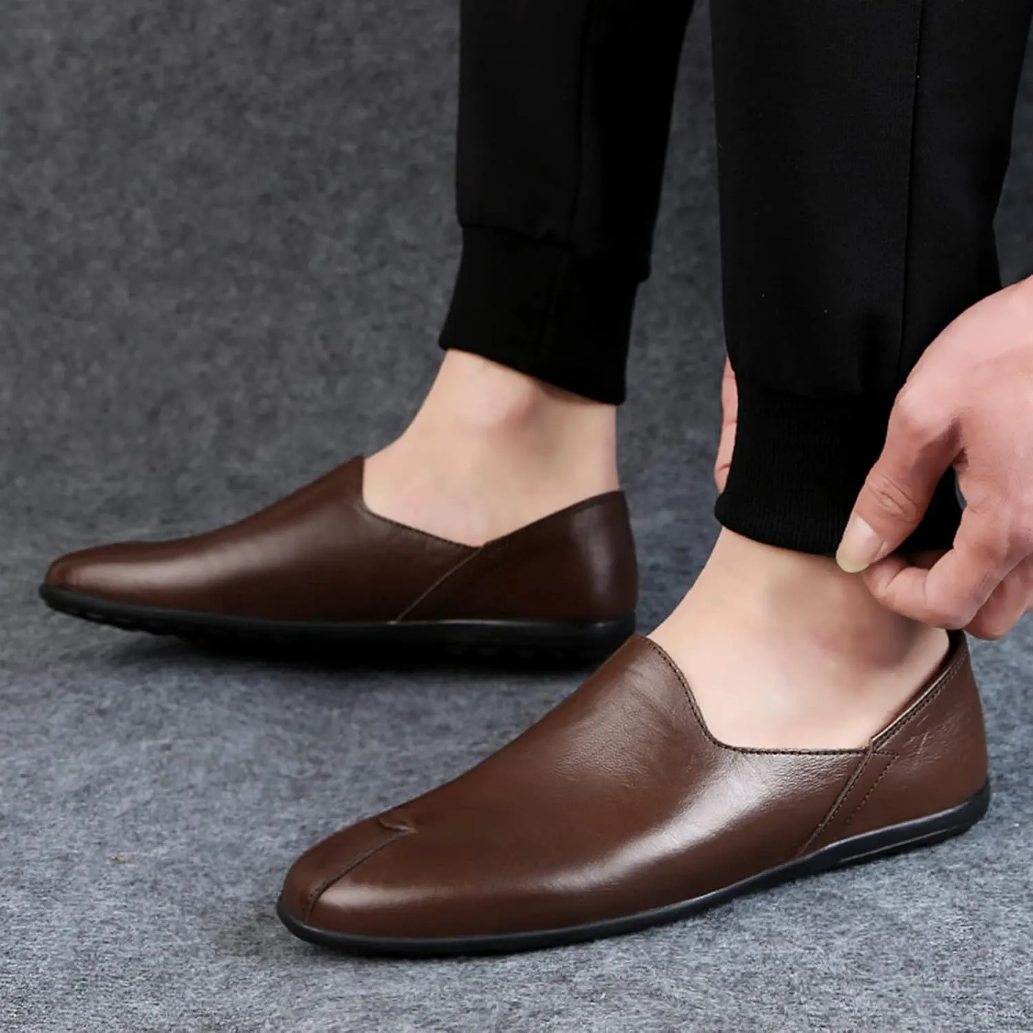 Men's Super Soft Genuine Leather Loafers Flat Heel Slip-On Casual Driving Shoes