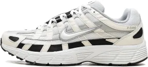 Nike Women's Low-top Sneakers