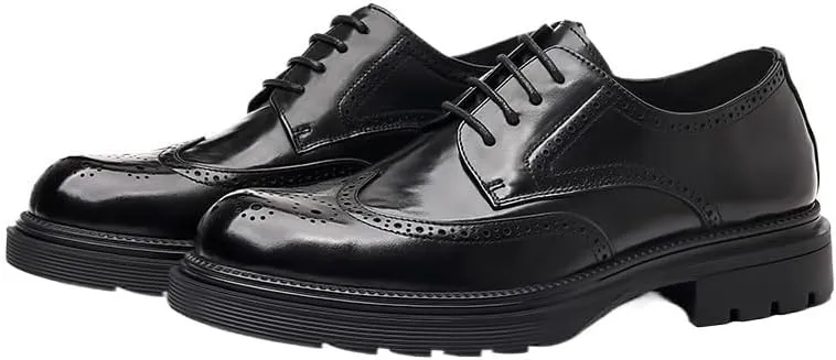 Refined Men's Wingtip Oxford Shoes with Brogue Detailing and Leather Outsole for Formal Occasions