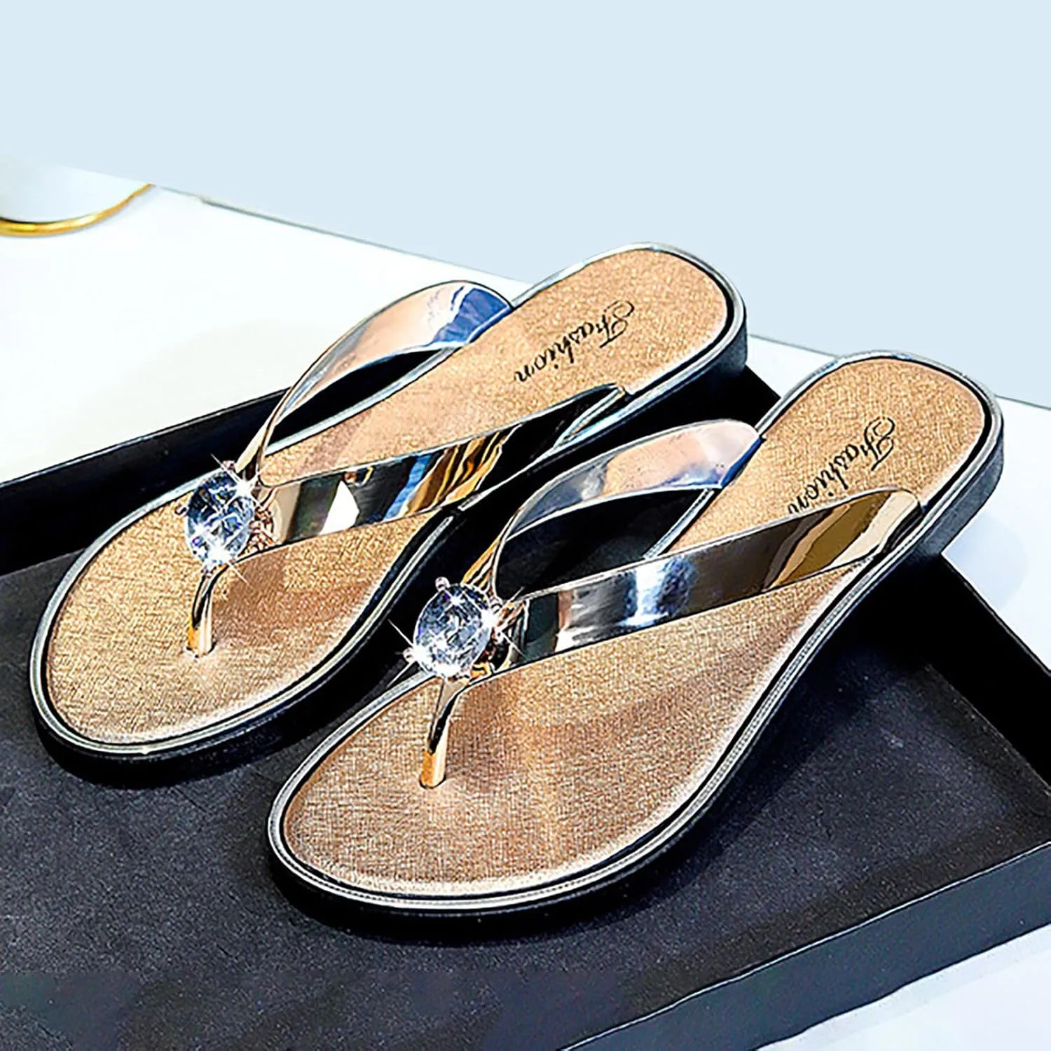 Sandwiched Herringbone Women's Slippers with Rhinestone Beach Shoes Flat Furry House Slippers for Women Closed Toe