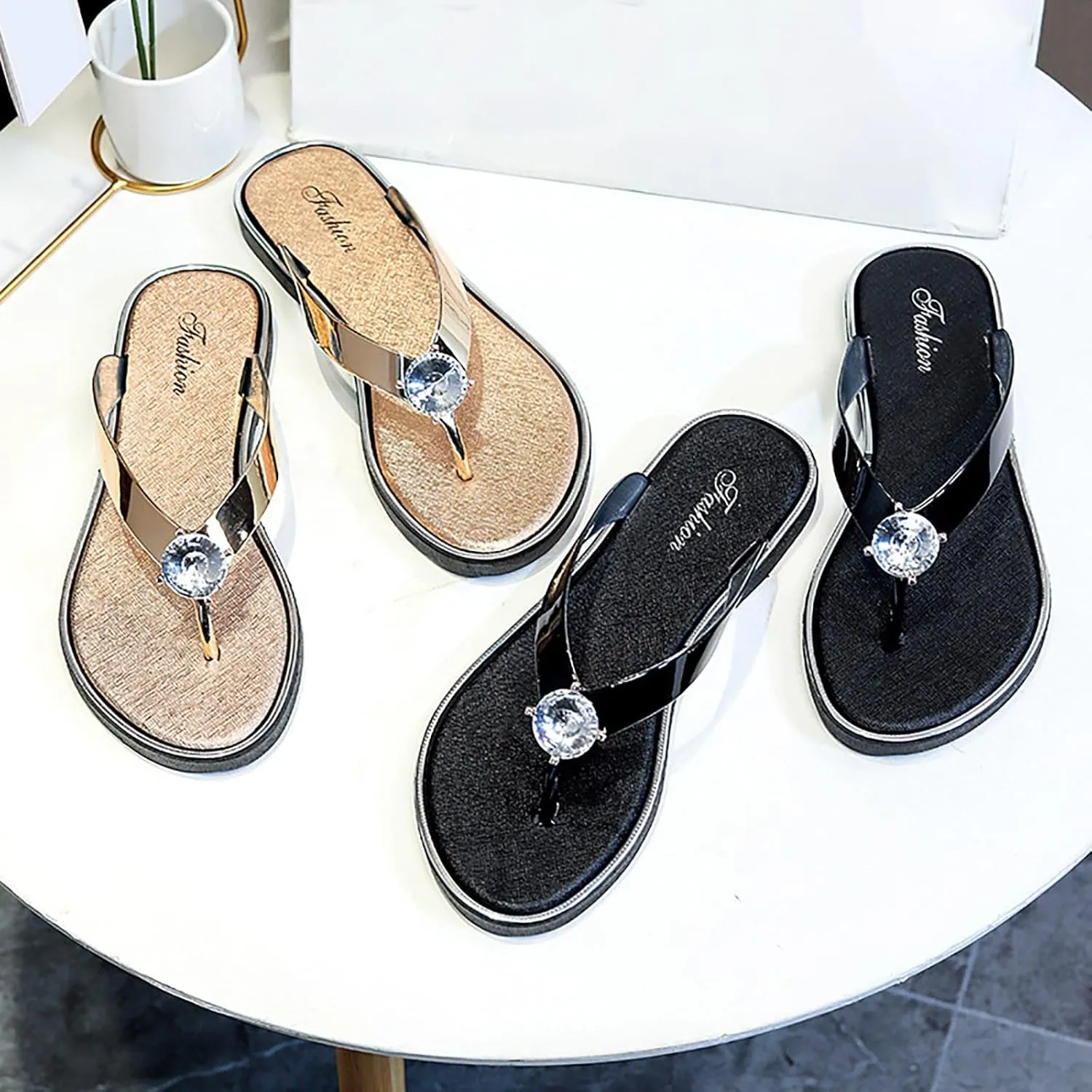 Sandwiched Herringbone Women's Slippers with Rhinestone Beach Shoes Flat Furry House Slippers for Women Closed Toe