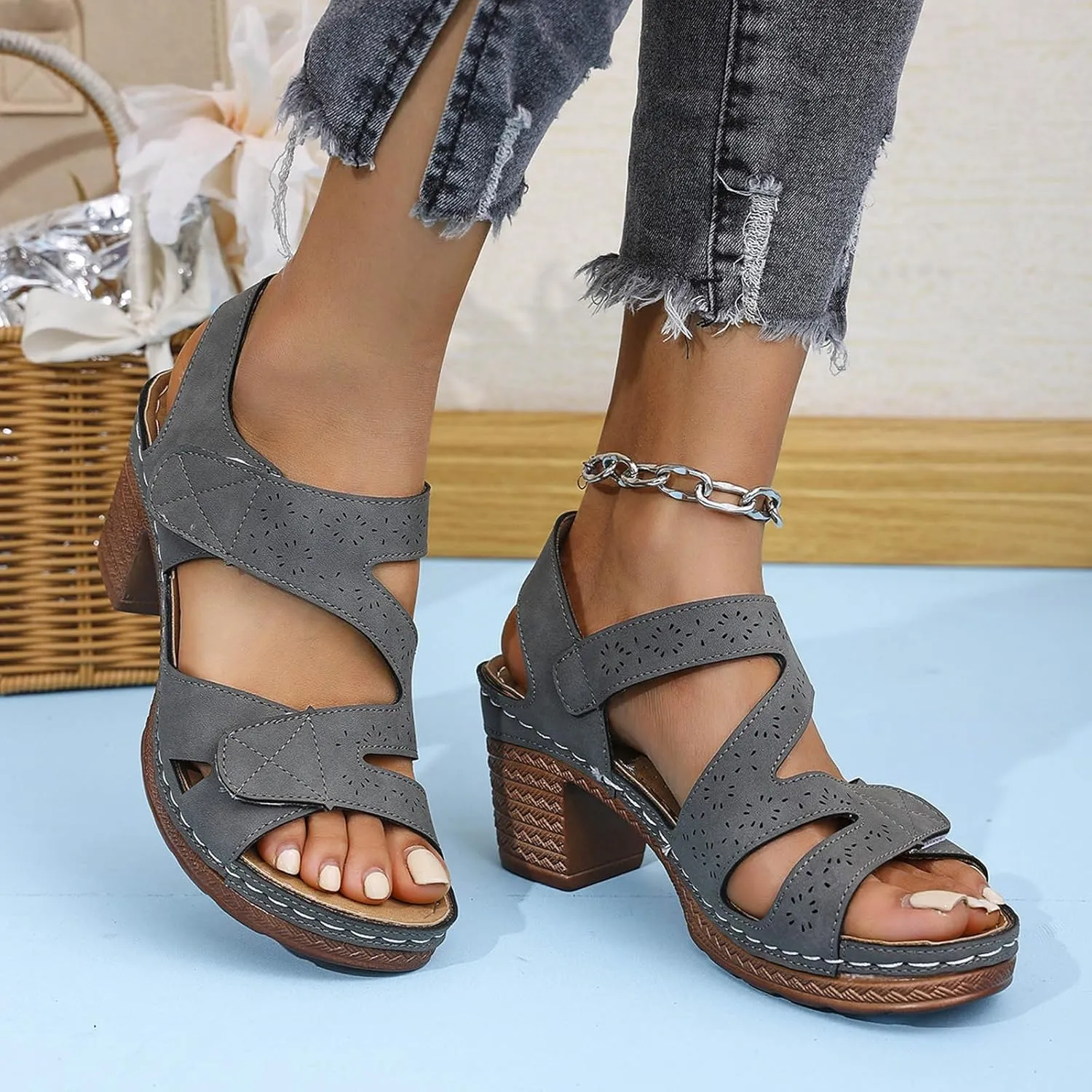 Women Summer Solid Hook Loop Casual Open Toe Square Heels Comfortable Beach Shoes Sandals Node Sandals for Women