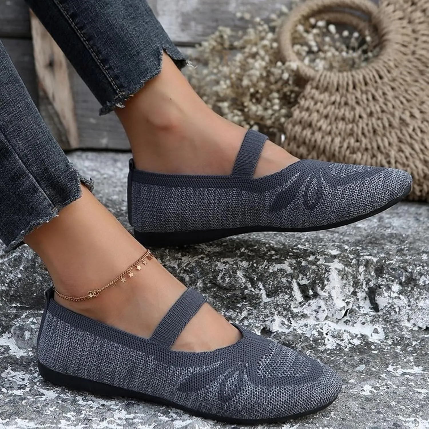 Women's Casual Slip On Shoes Breathable Comfortable Flat Loafers for Everyday Wear Lightweight Support Summer Shoes